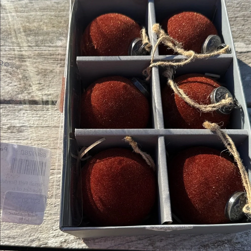 Pottery Barn Small Felt Ornament‎ Box - Set of 6 brown new!